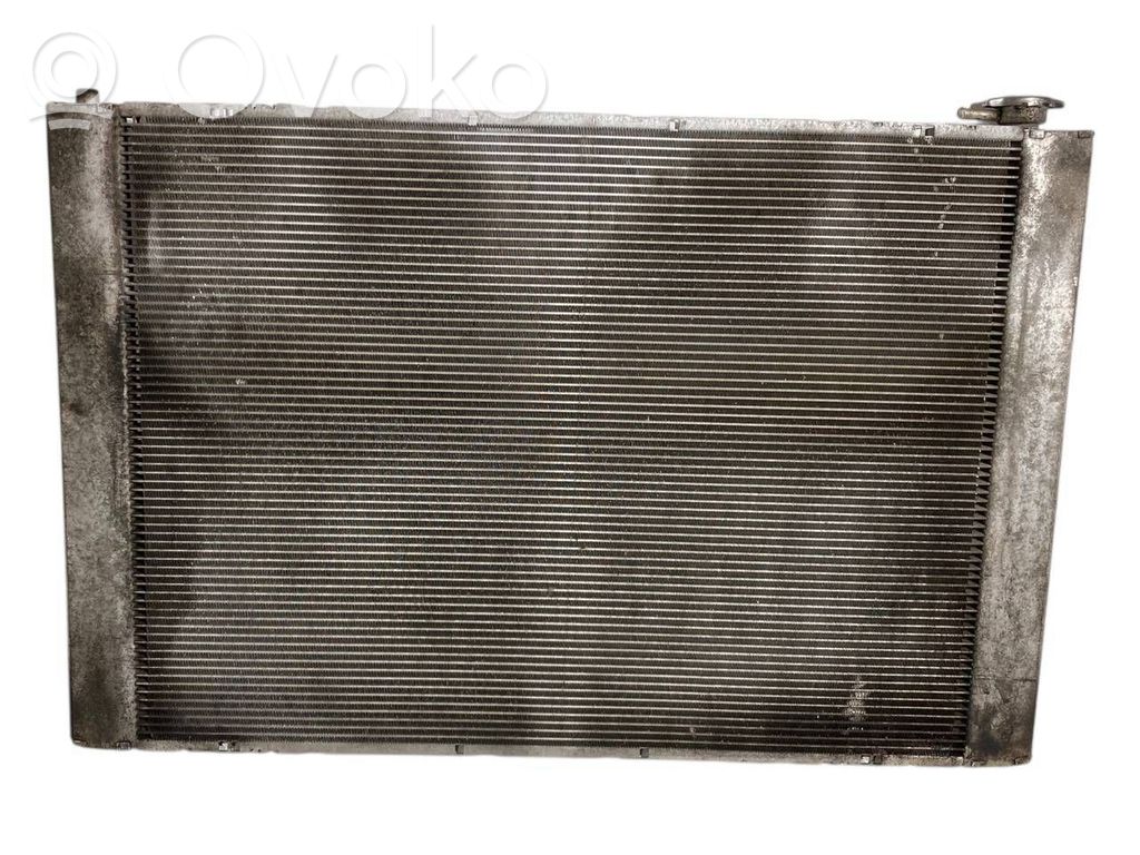 Dzesēšanas šķidruma radiators
