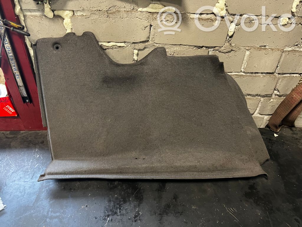 Side decorative trim panel