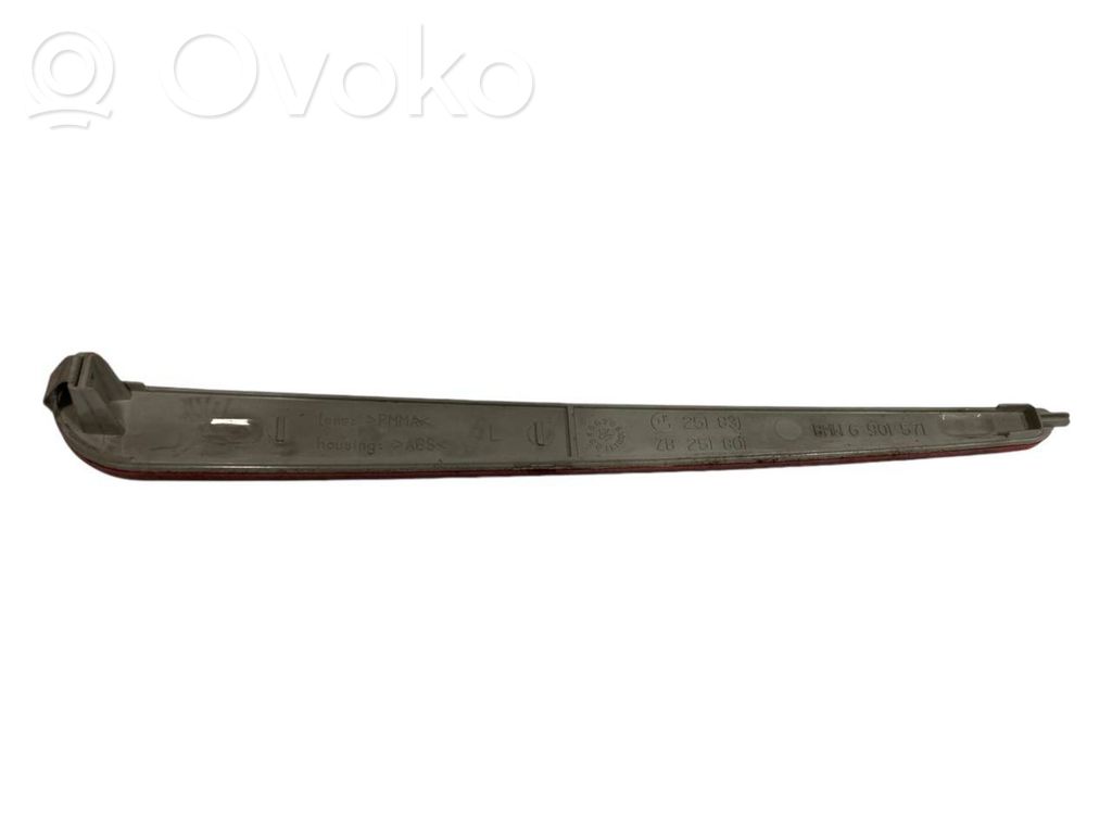 Rear reflector