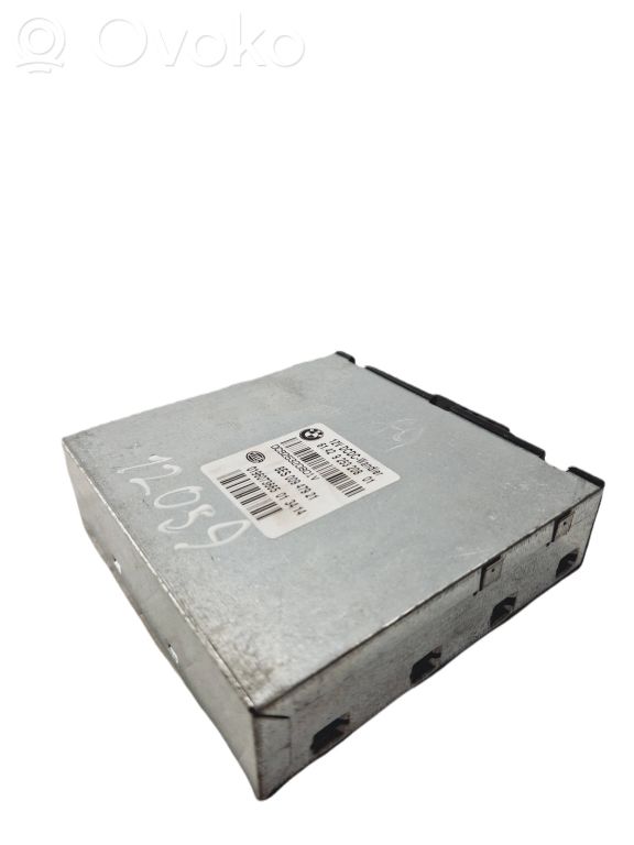Voltage converter / converter module