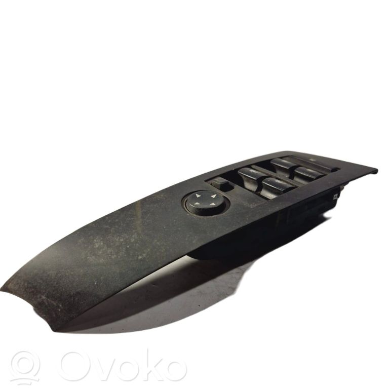 Power window switch