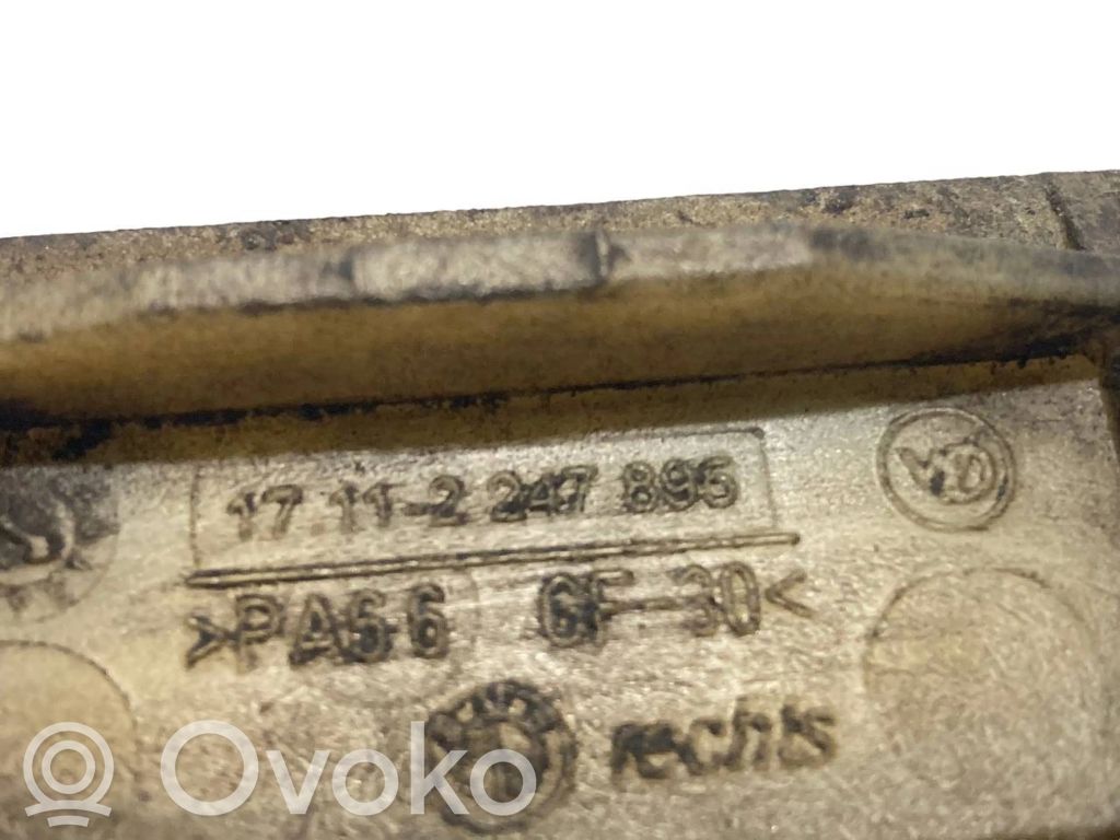 Radiatora (-u) turētājs / kronšteins