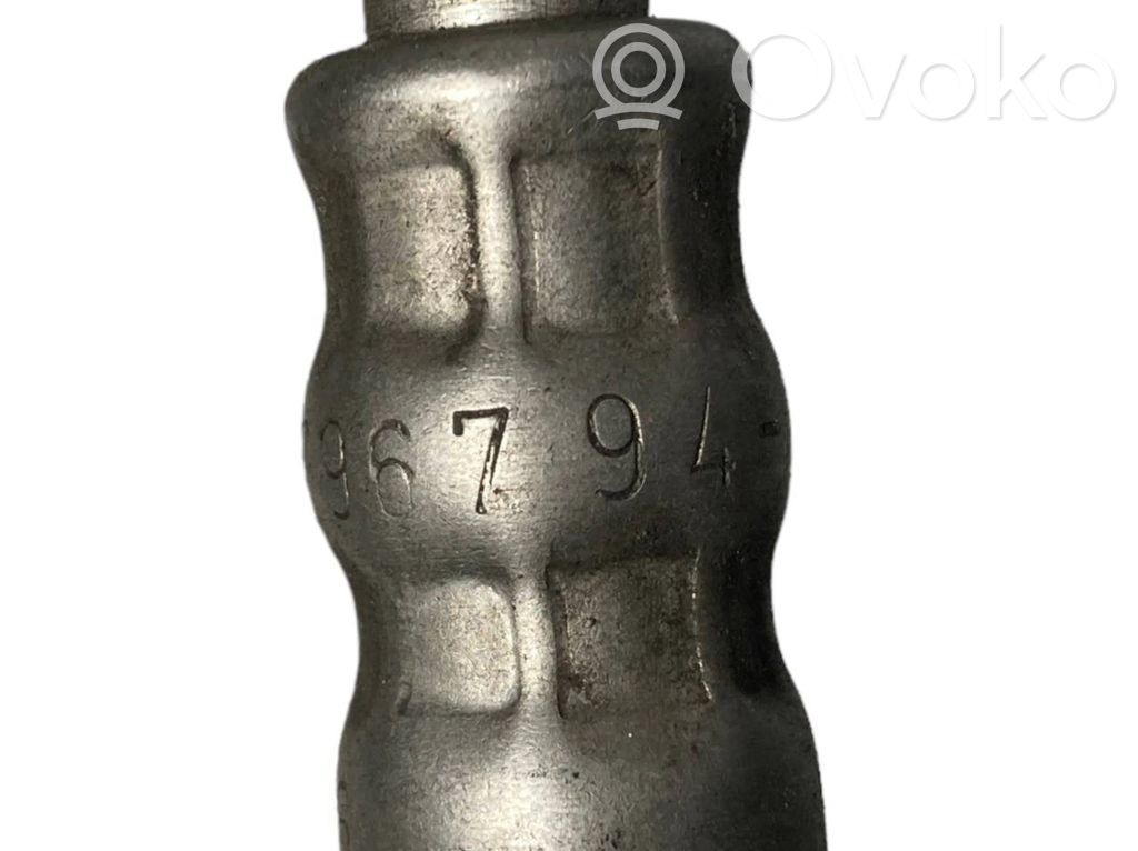 Caurule (-es) / šļūtene (-es)