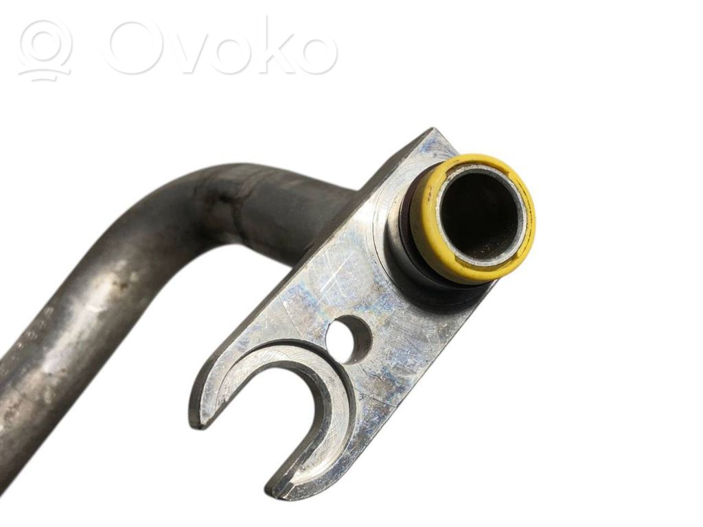 Air conditioner pipe(s) / hose(s)