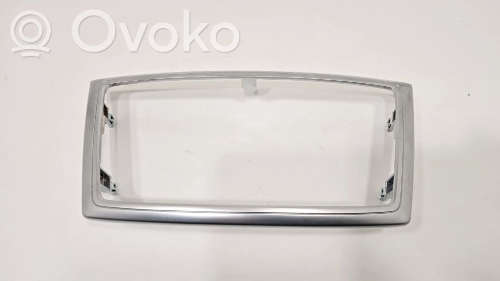 Radio/navigation decorative trim