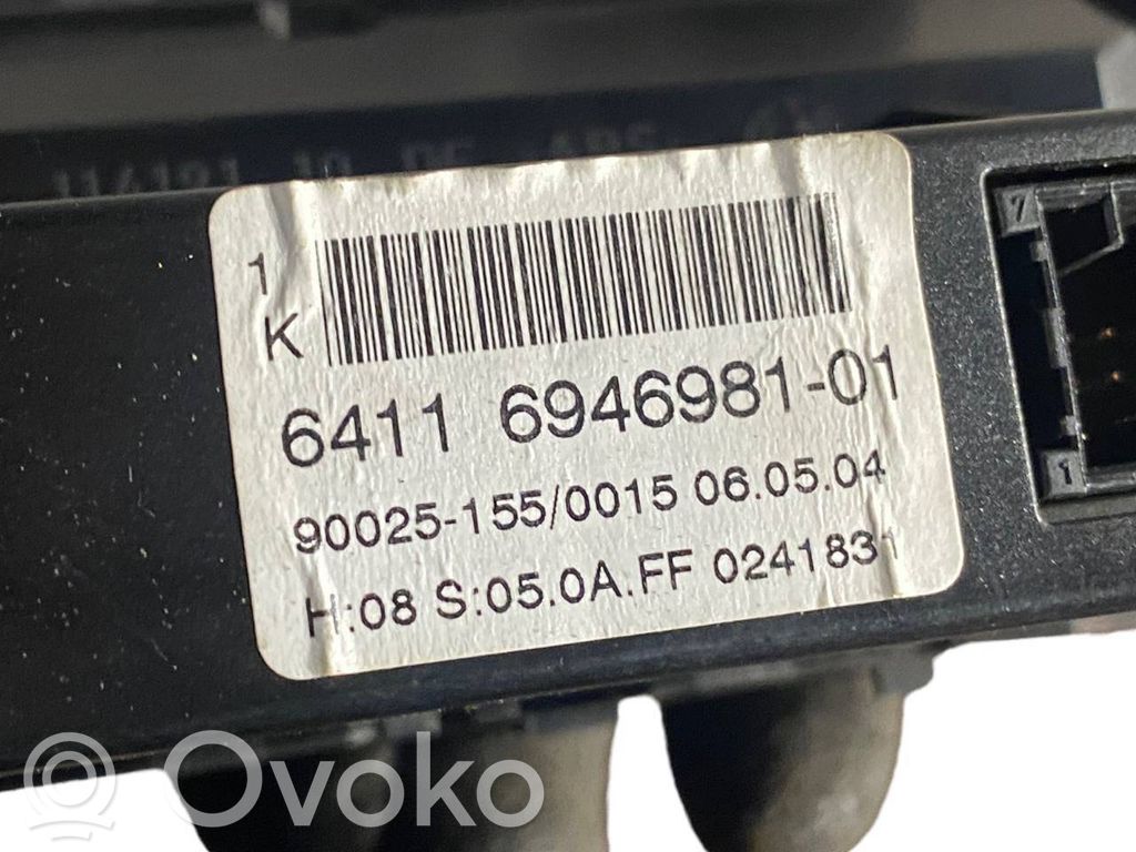 Gaisa kondicioniera / klimata kontroles / salona apsildes vadības bloks (salonā)