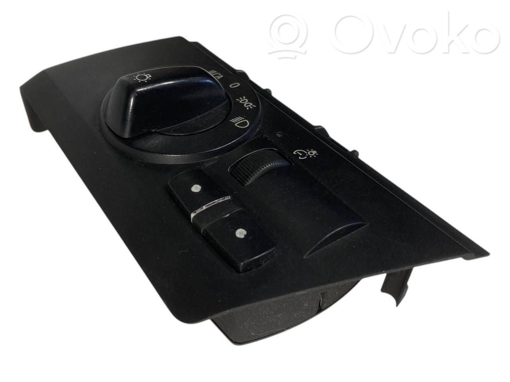 Headlight switch
