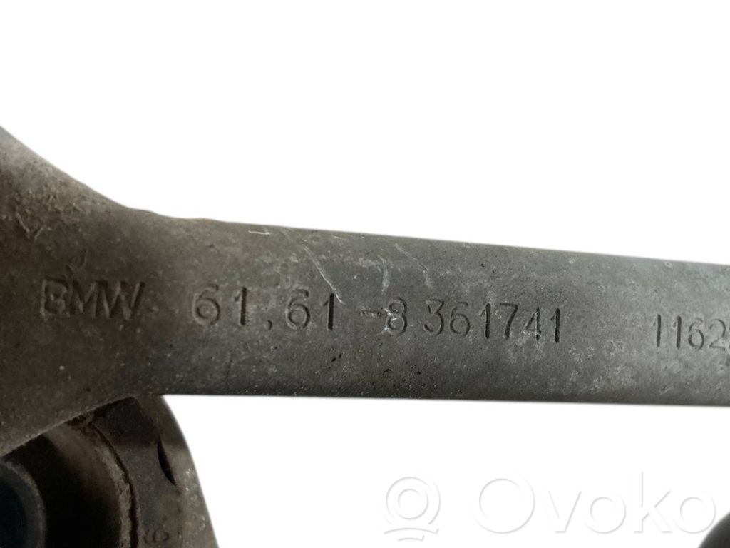 Stikla tīrītāja mehānisms komplekts