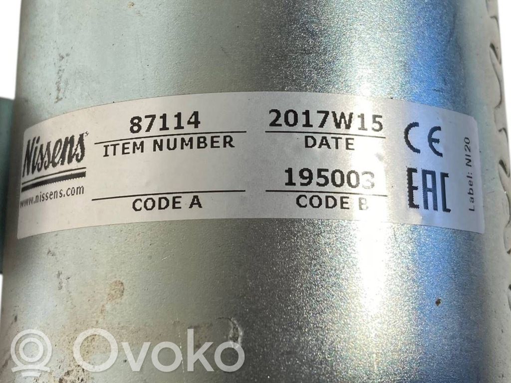 Mazā radiatora ventilators