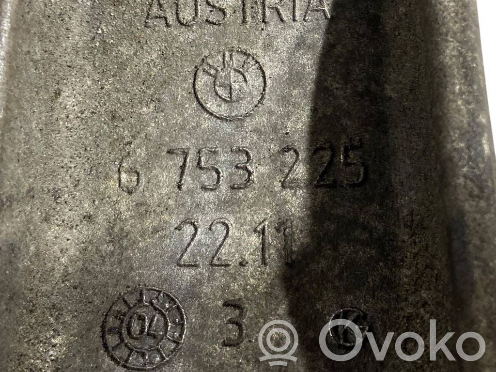 Dzinēja nostiprināšanas stiprinājums-kronšteins