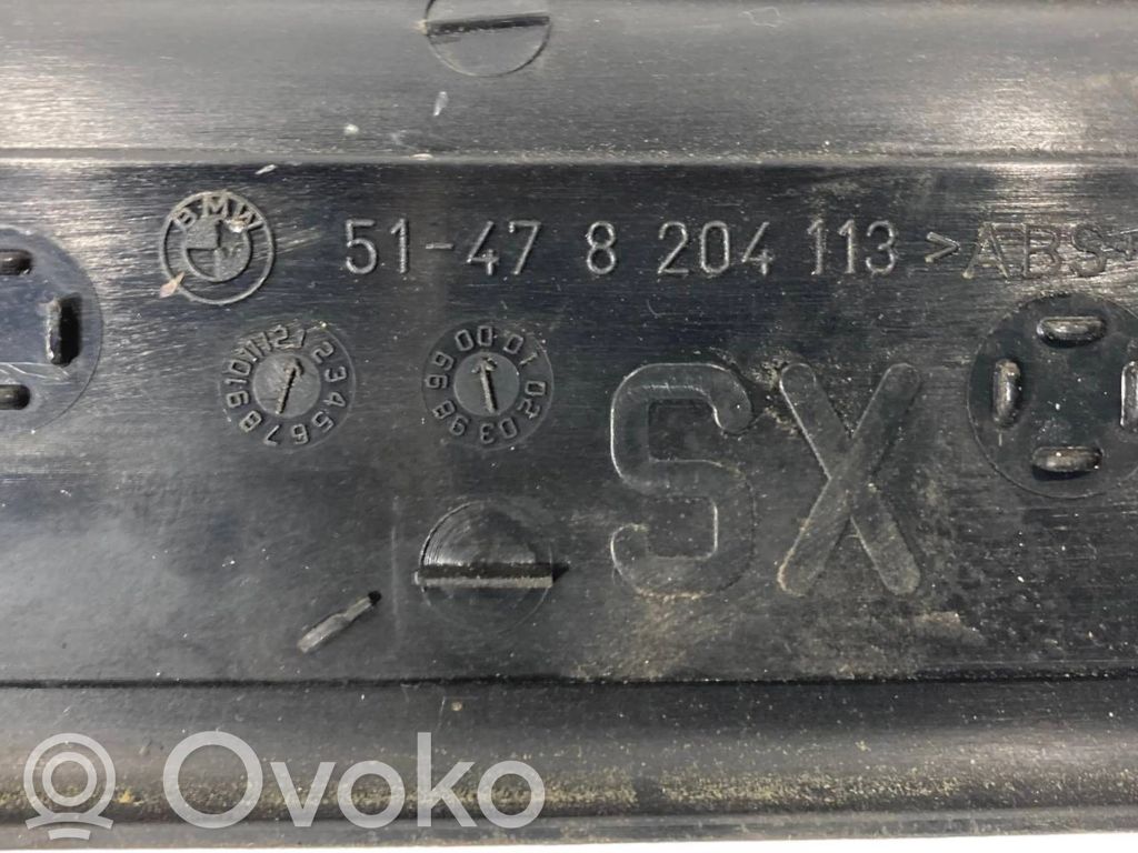 Priekšējā sliekšņa dekoratīvā apdare (iekšējā)