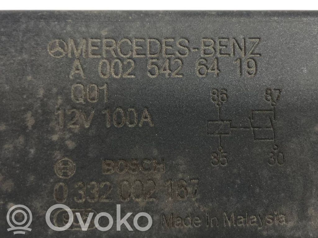 Uzlādes relejs