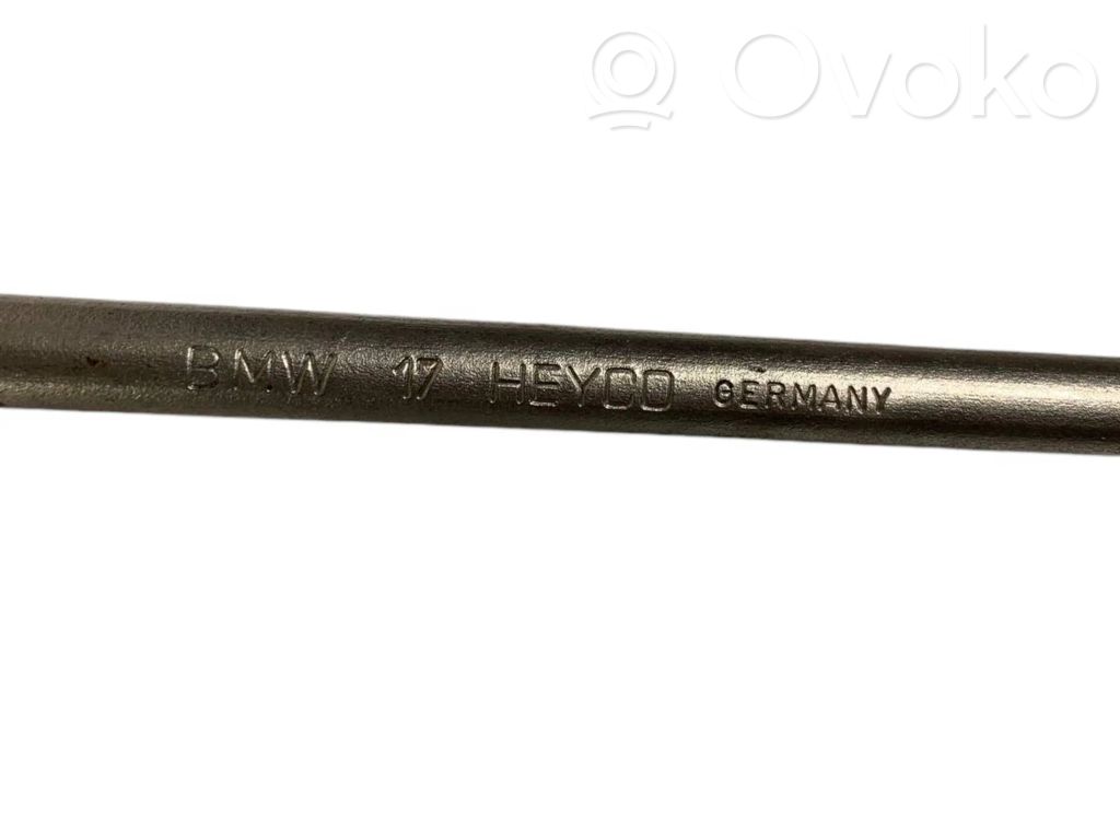 Riteņu uzgriežņatslēga