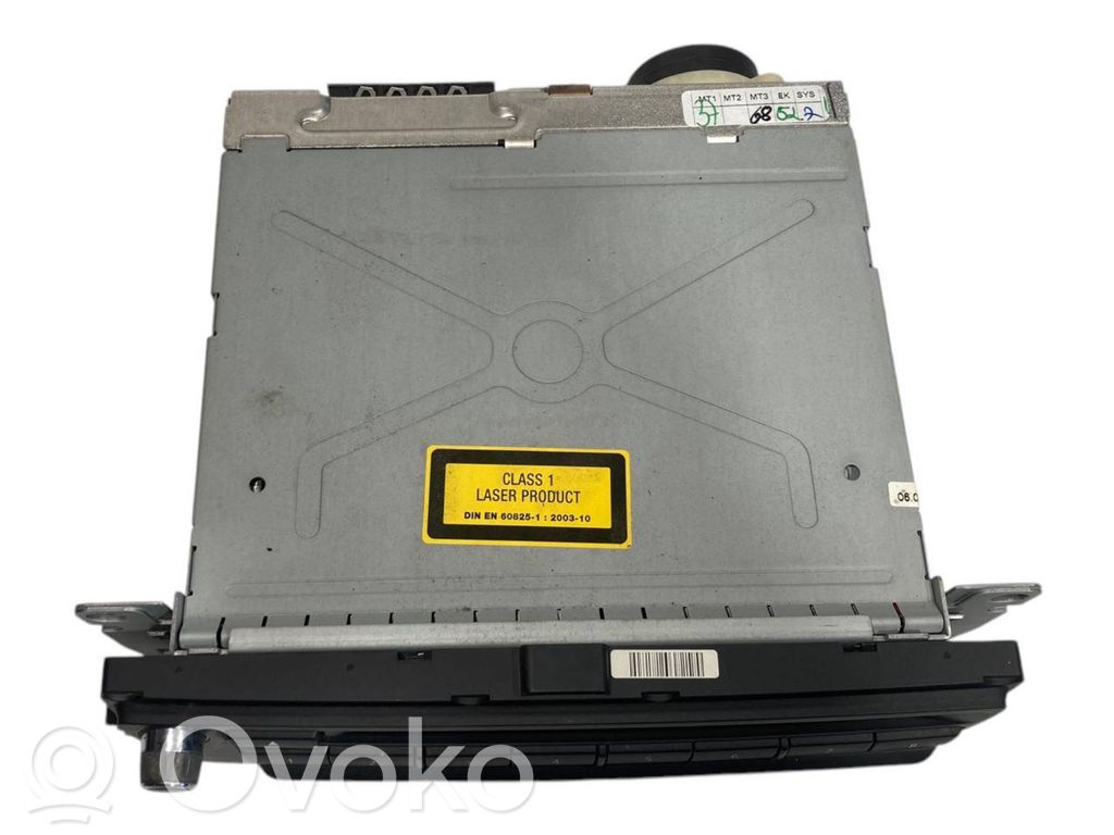 Radio / CD/DVD player / navigation