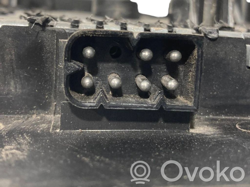 Rear lamp cover holder