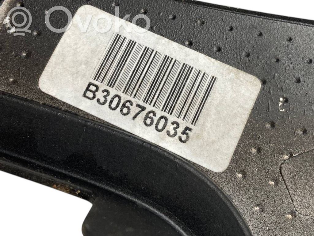 Ātrumu pārslēgšanas sviras dekoratīvā apdare (plastmasas)