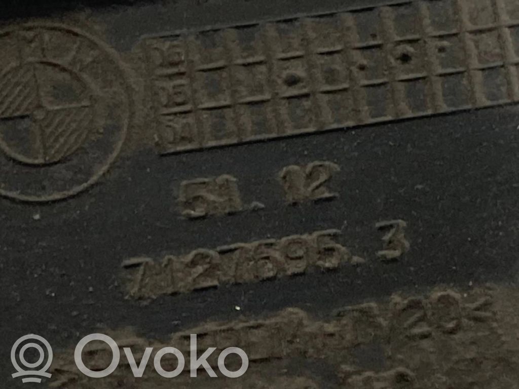 Vilkšanas āķa vāciņš bamperī