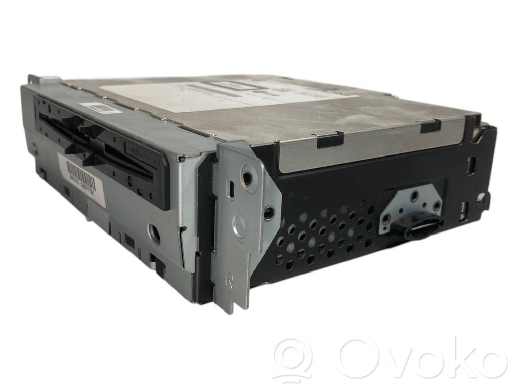 Radio / CD/DVD player / navigation