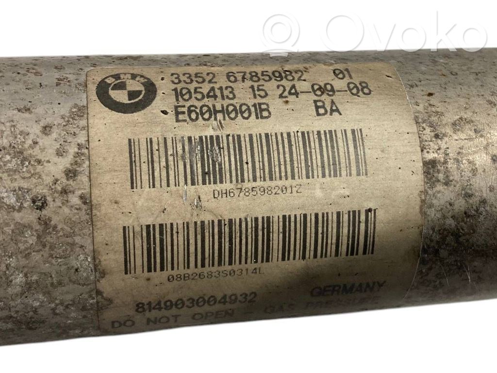 Rear shock absorber with spring