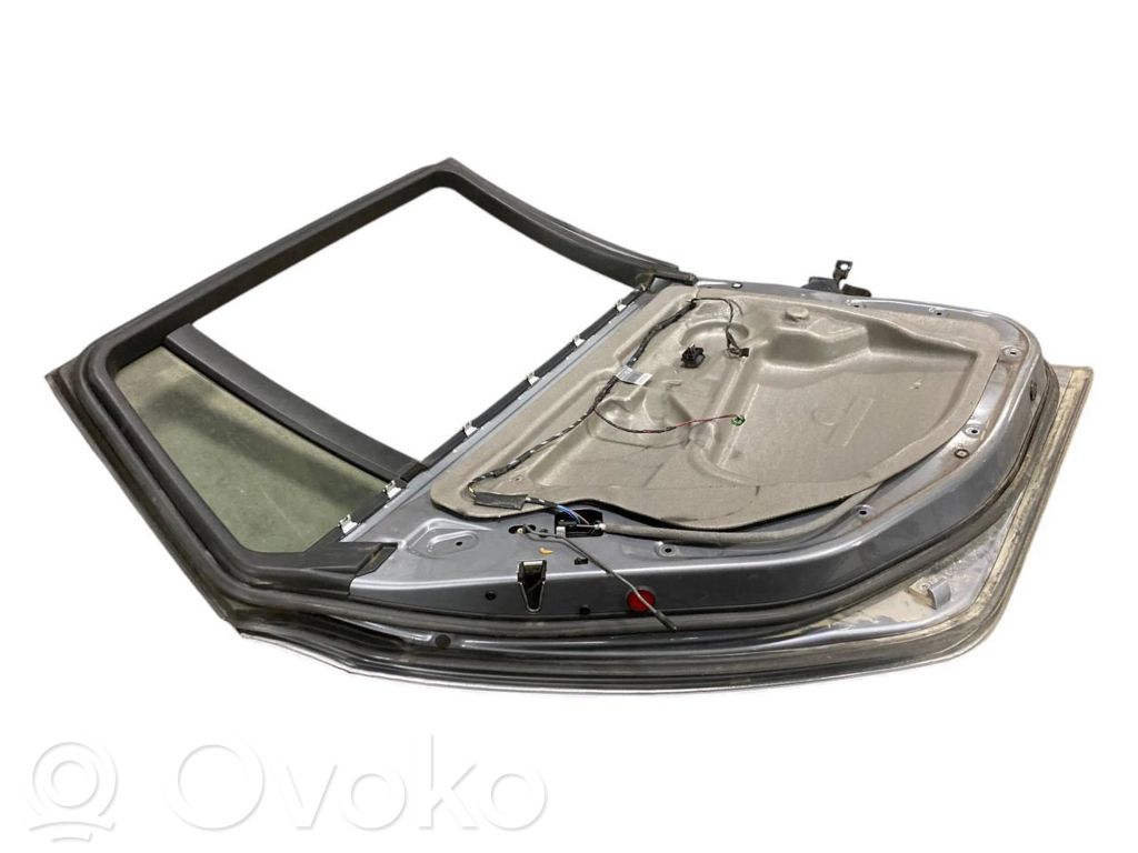 Rear door