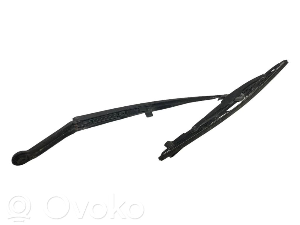 Windshield wiper arm