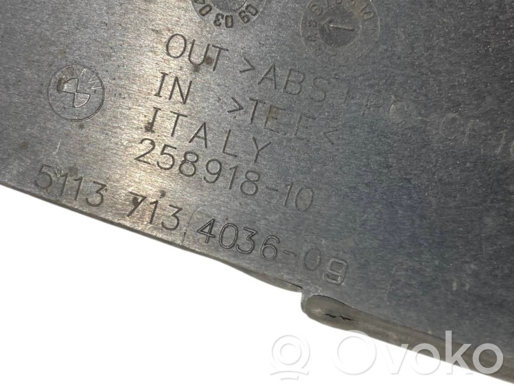 Bagāžnieka numura zīmes apgaismojuma līste