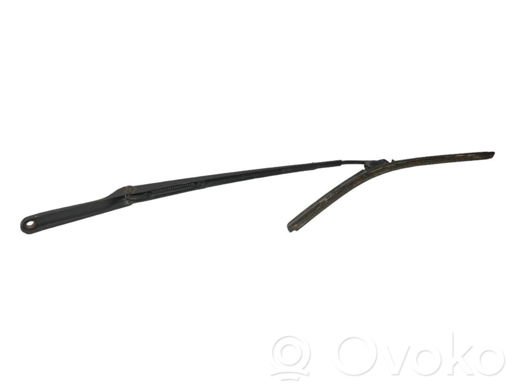 Windshield wiper arm