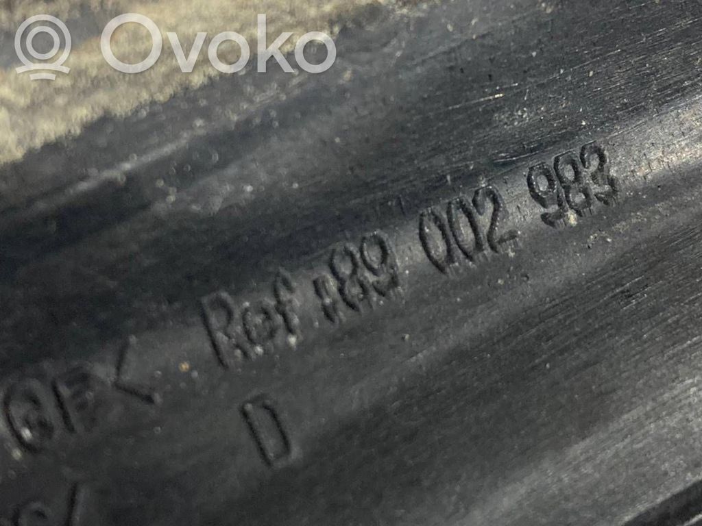 Priekšējā luktura dekoratīvā apdare