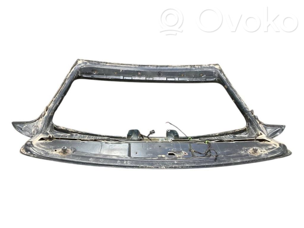 Aizmugurējais pārsegs (bagāžnieks)