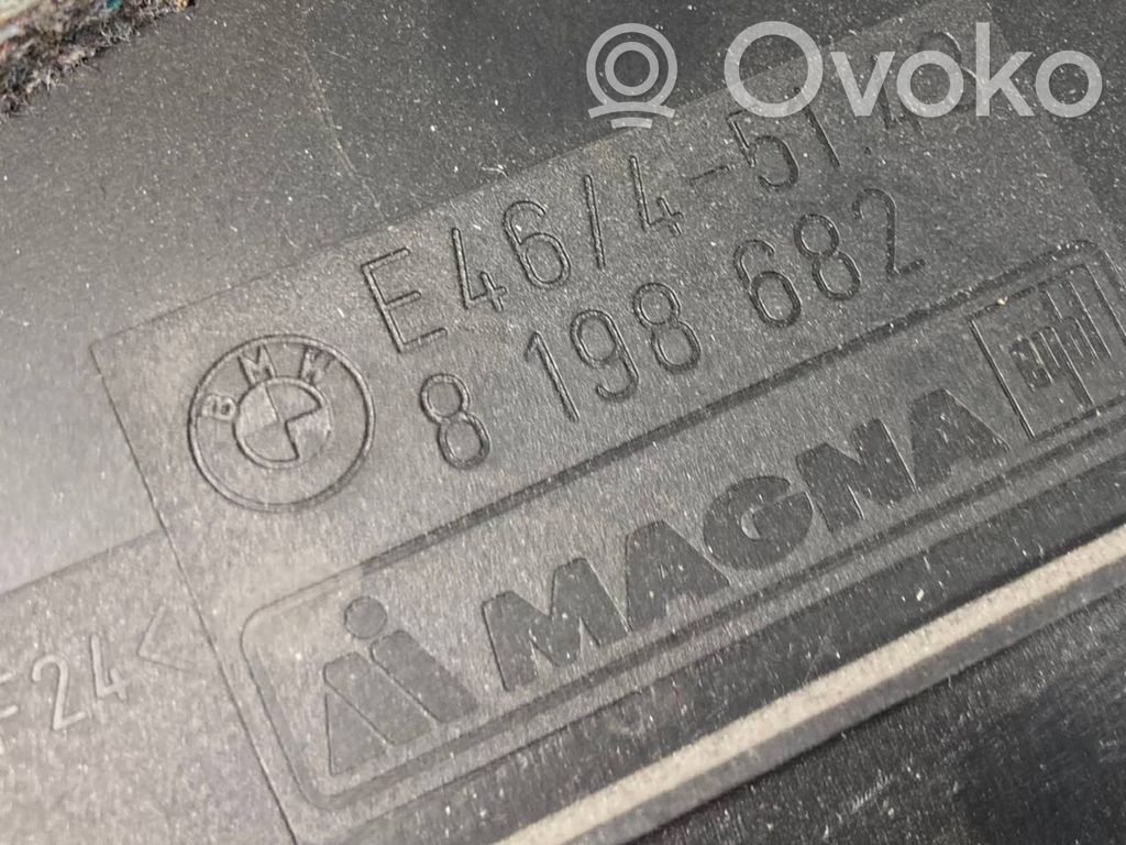 (B) statņa dekoratīvā apdare (apakšdaļa)