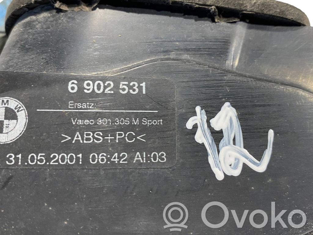 Aizmugurējais lukturis virsbūvē