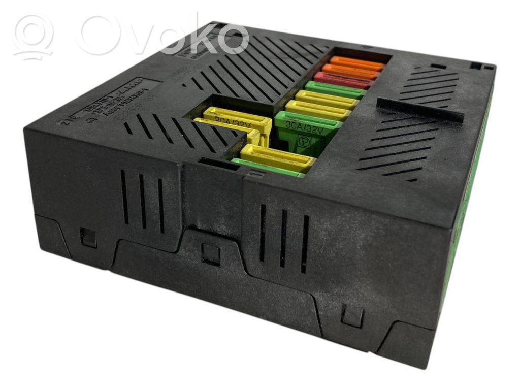 Fuse block