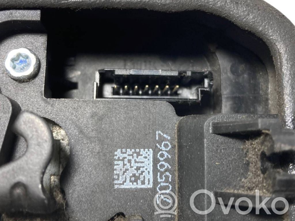 Front lock