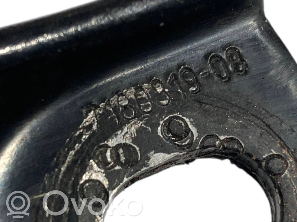 Cita veida dzinēja nodalījuma detaļa