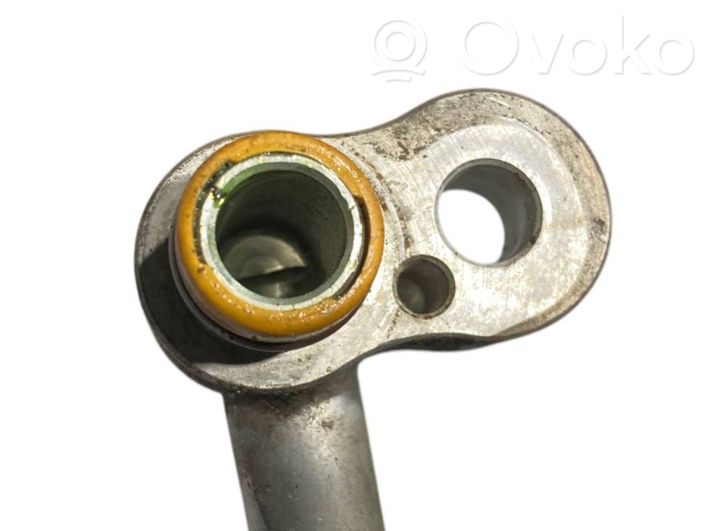 Air conditioner pipe(s) / hose(s)