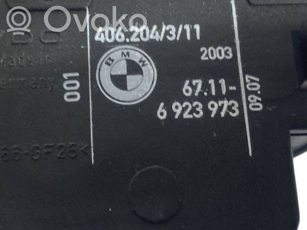 Electric fuel tank lock