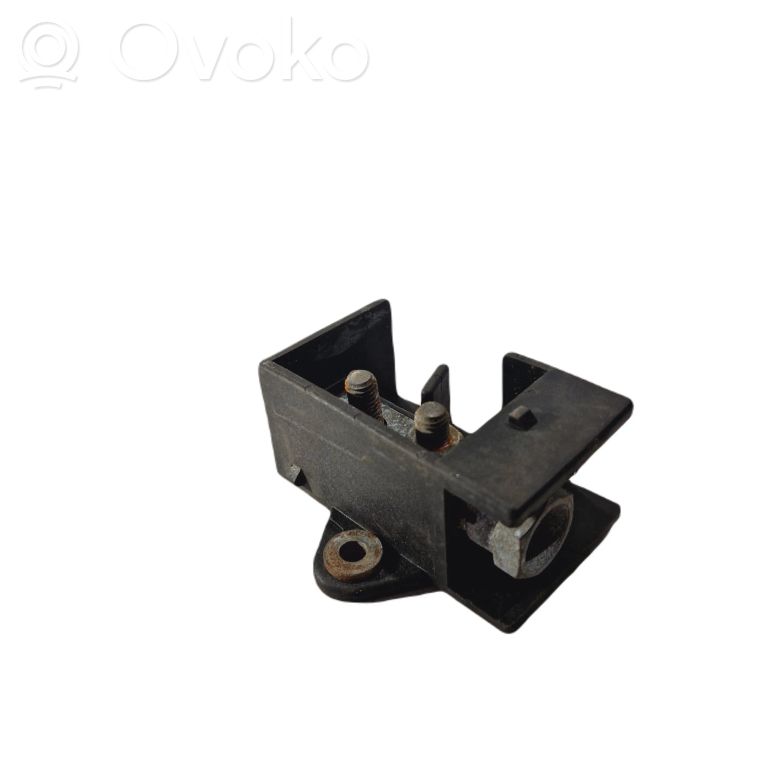 Positive wire connection assembly