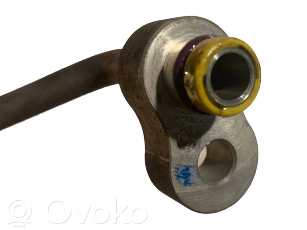 Air conditioner pipe(s) / hose(s)