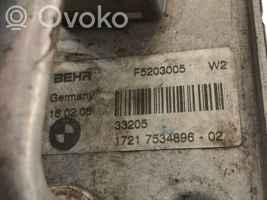 Transmisijas eļļas radiators