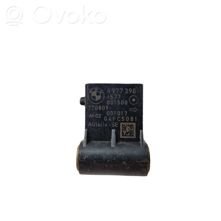 Airbag impact sensor