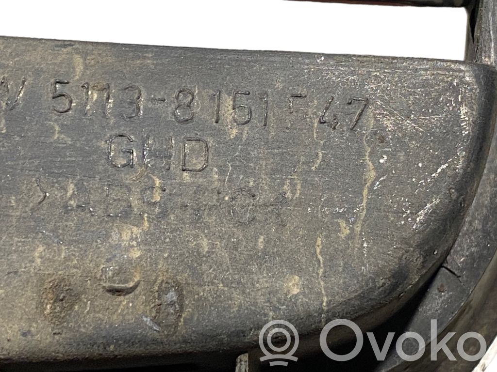 Apakšējais režģis (trīsdaļīgs)