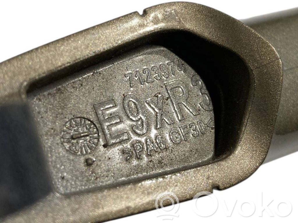 External opening handle