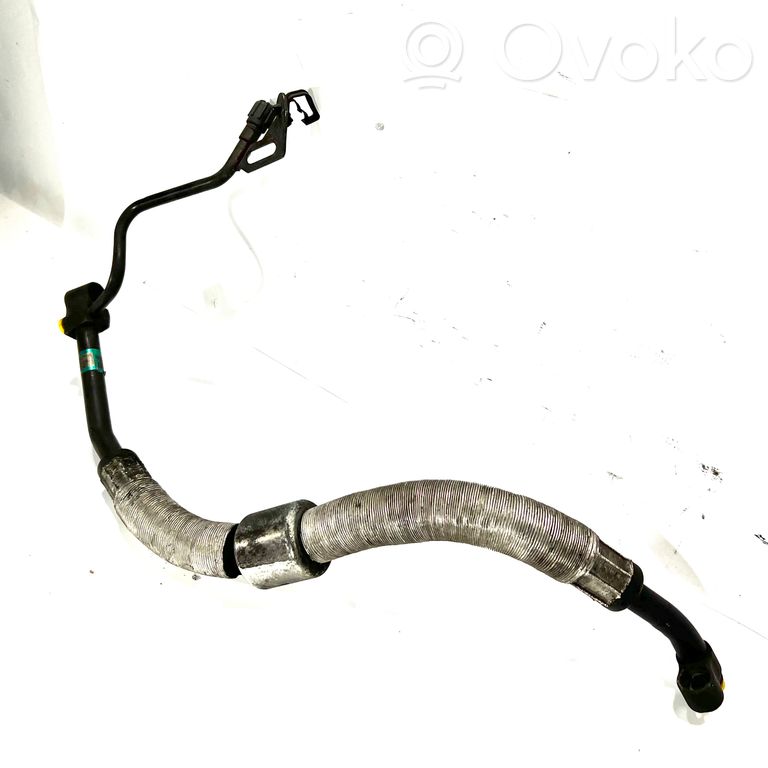 Air conditioner pipe(s) / hose(s)