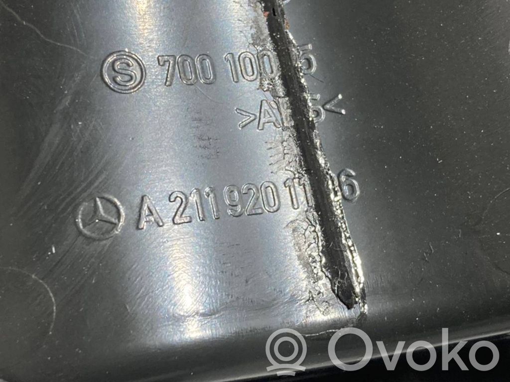 Aizmugurējā sēdekļa sliedīte (-es)