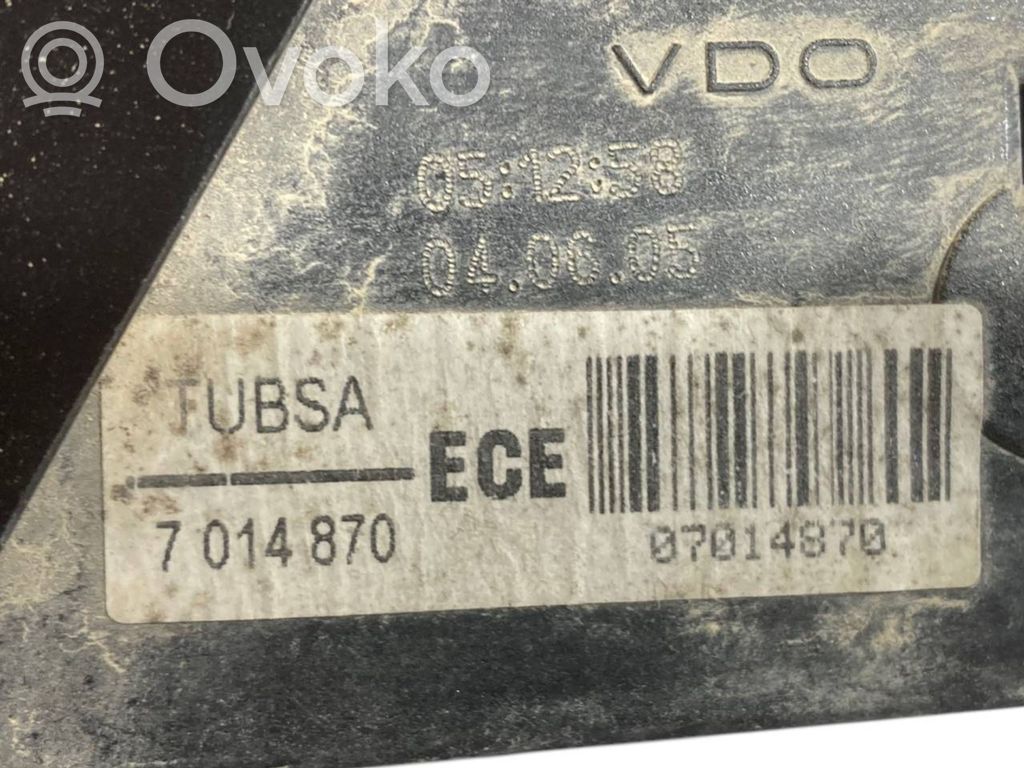 Aizmugurējā pārsega slēdzene