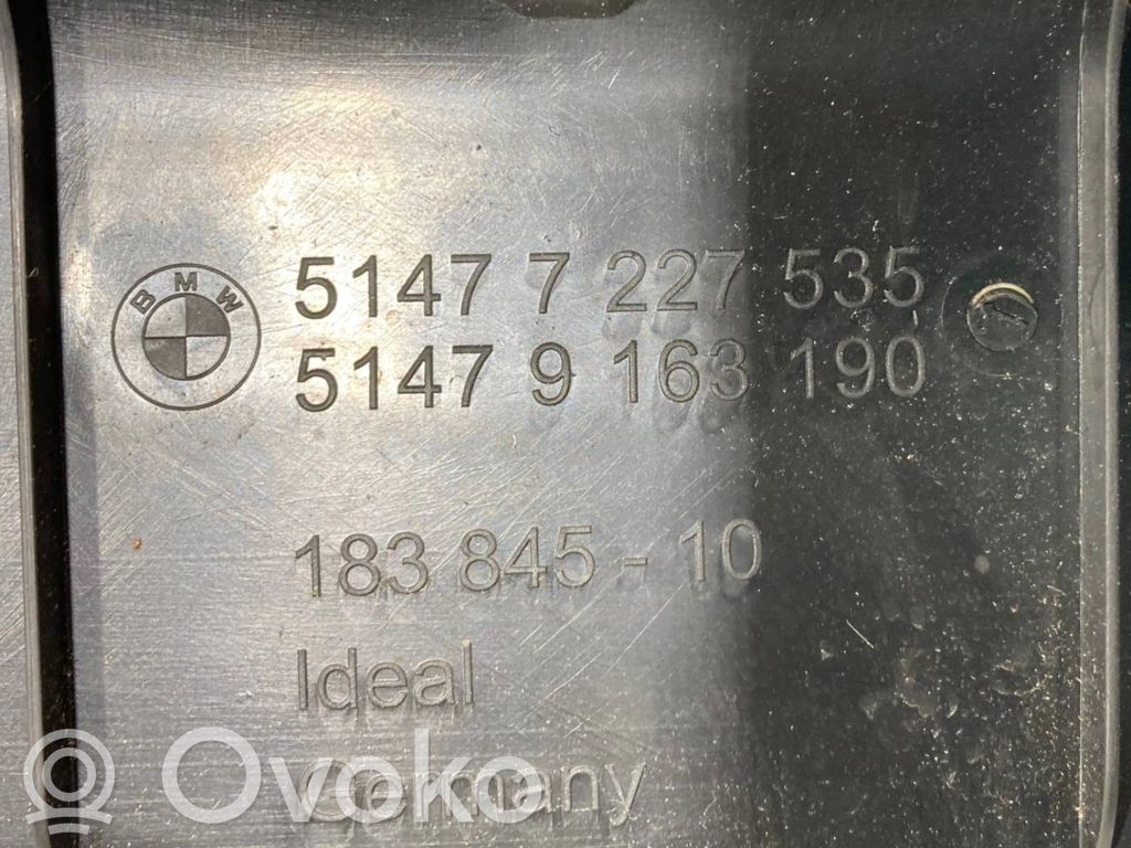 Bagāžnieka sliekšņa dekoratīvā apdare