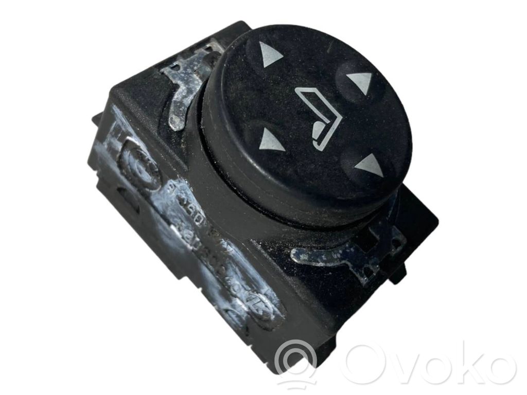 Seat adjustment switch(es)