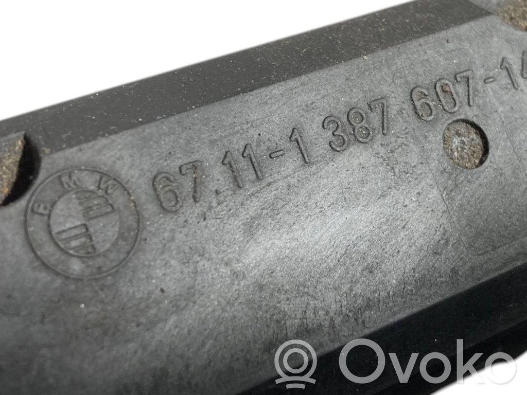 Aizmugurē slēdzene