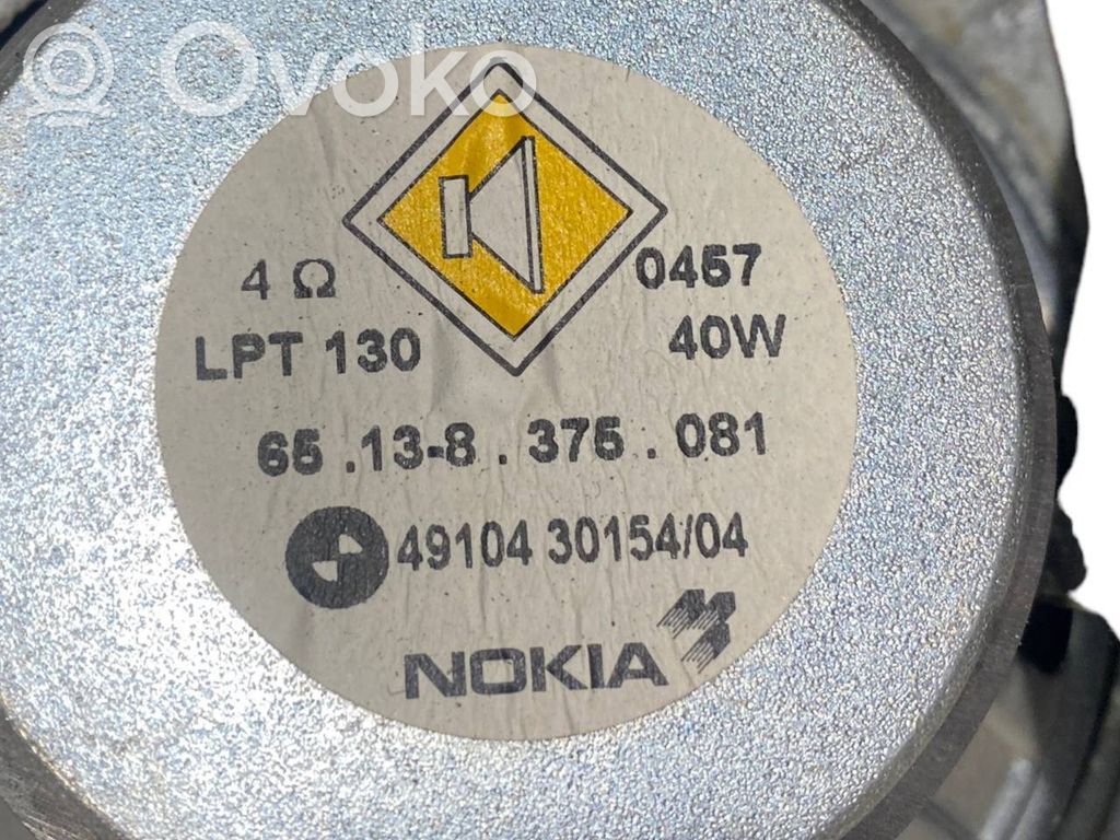 Augsto frekvenču skaļrunis (-i) priekšējās durvīs