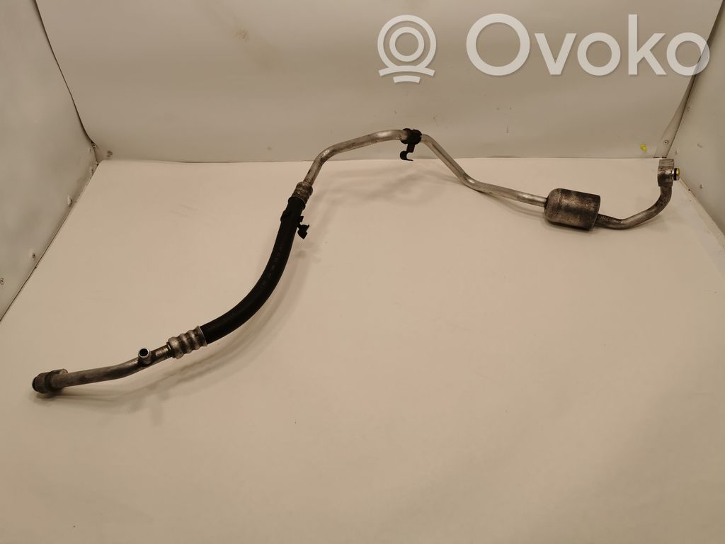 Air conditioner pipe(s) / hose(s)